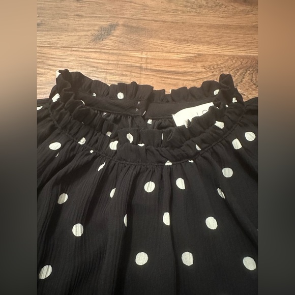 Polkadot Blouse - Picture 3 of 6